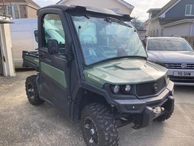 JOHN DEERE GATOR XUV865M
